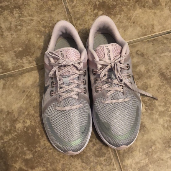 Brand new Nike running shoes in rose/gray/ metallic color! - Picture 2 of 5